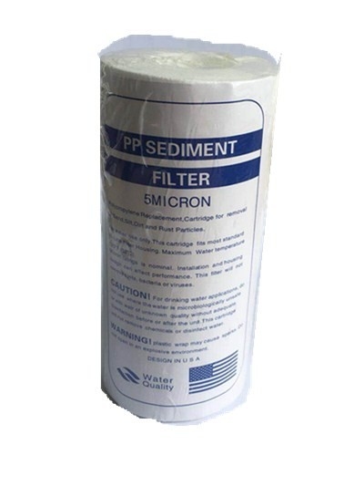 Os PP filtram sedimento fundido do derretimento giraram a água pp do algodão o filtro em caixa com os acessórios do sistema do RO de 5 mícrons