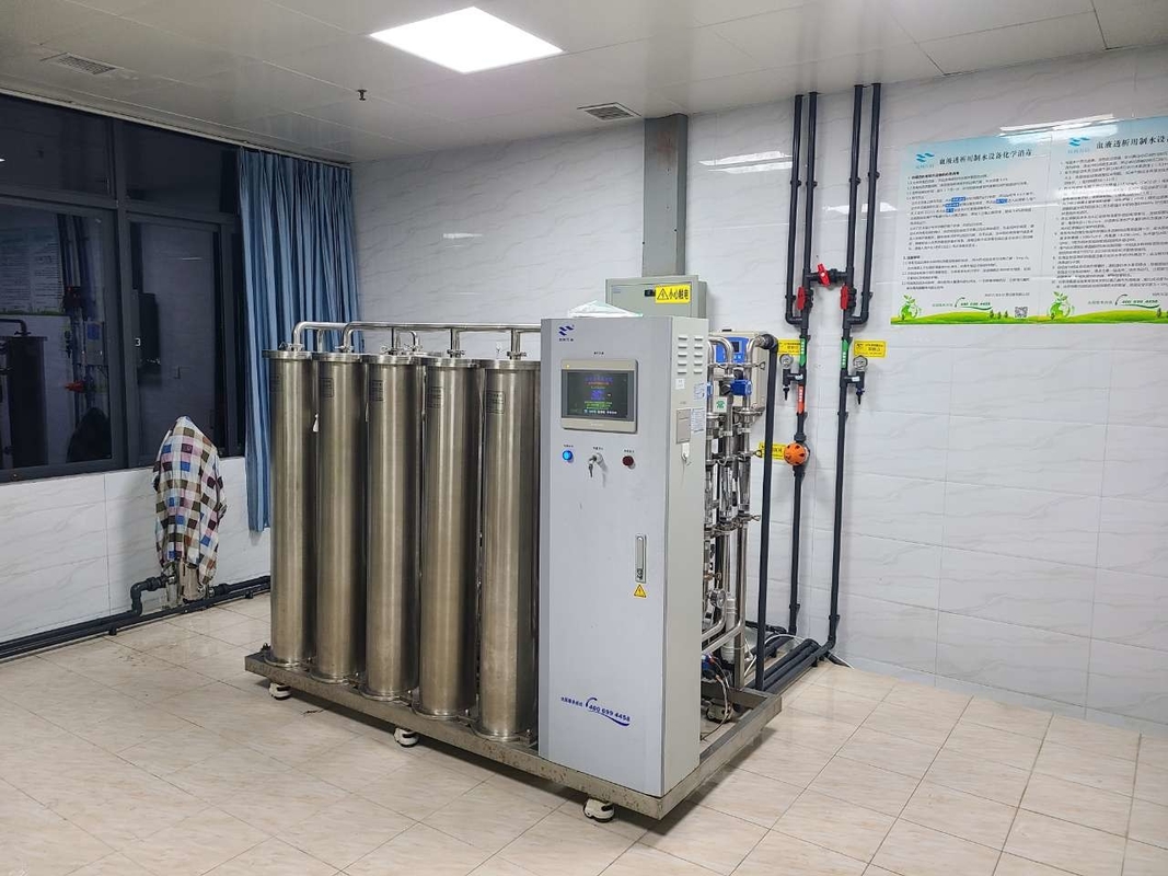 500 litros pelo sistema dobro do tratamento da água do Ro das fases do sistema dois do RO da passagem da hora